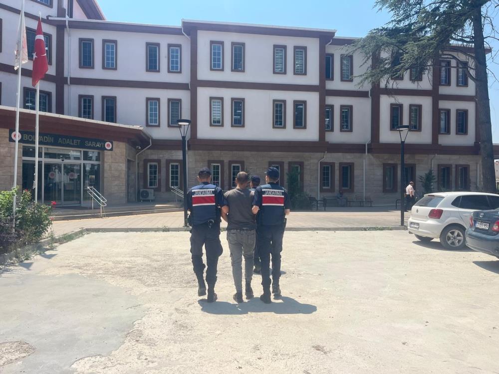 Bolvadin’de Yakalandı:  Afyonkarahisar’da kasten yaralama suçundan aranan şahıs yakalandı