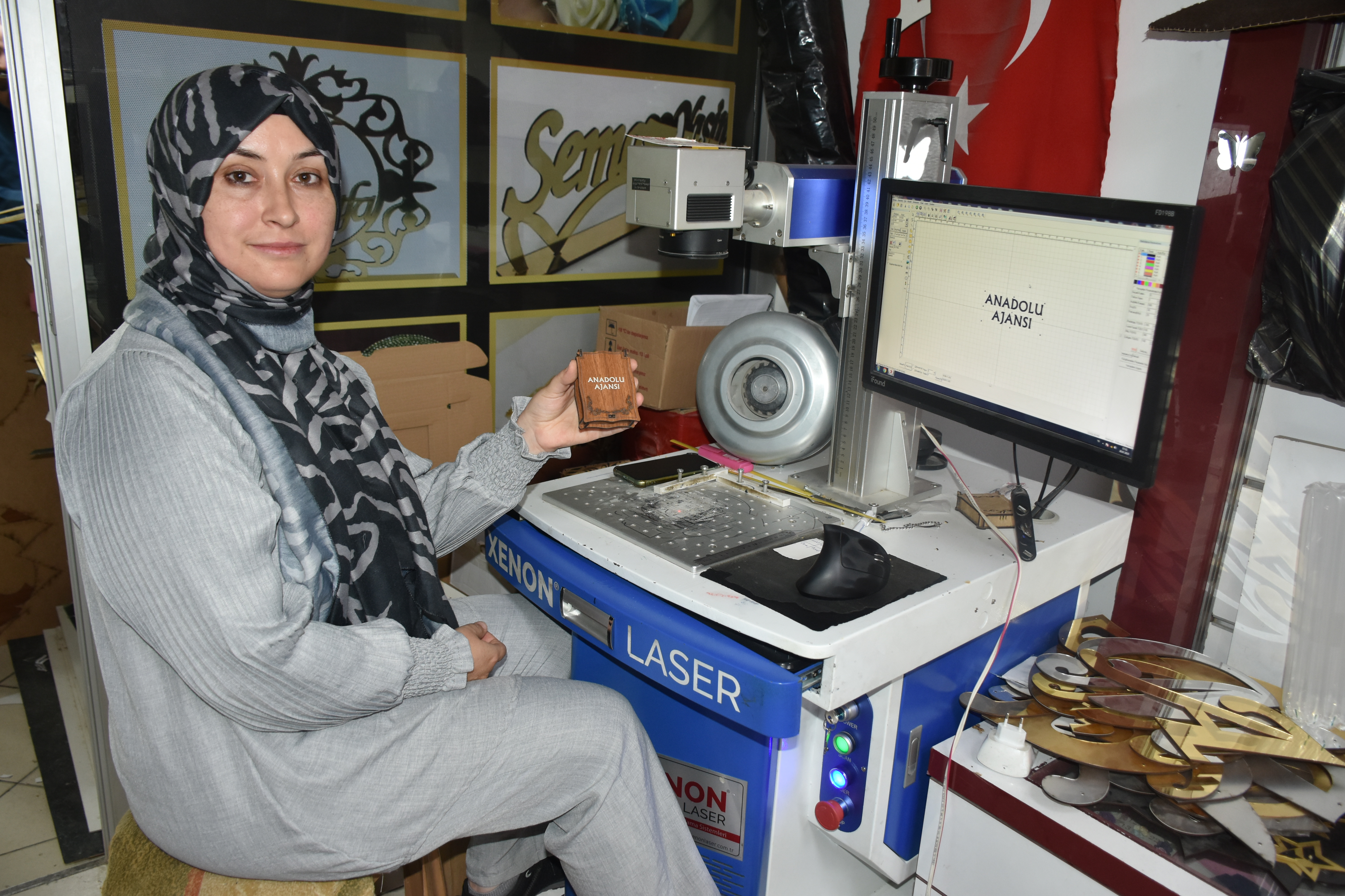 İş Yerinde Ev Hanımlarına İstihdam Sağlamayı Hedefliyor:  Afyonkarahisar'da ev hanımıyken 6 yıl önce KOSGEB desteğiyle iş yeri açtı