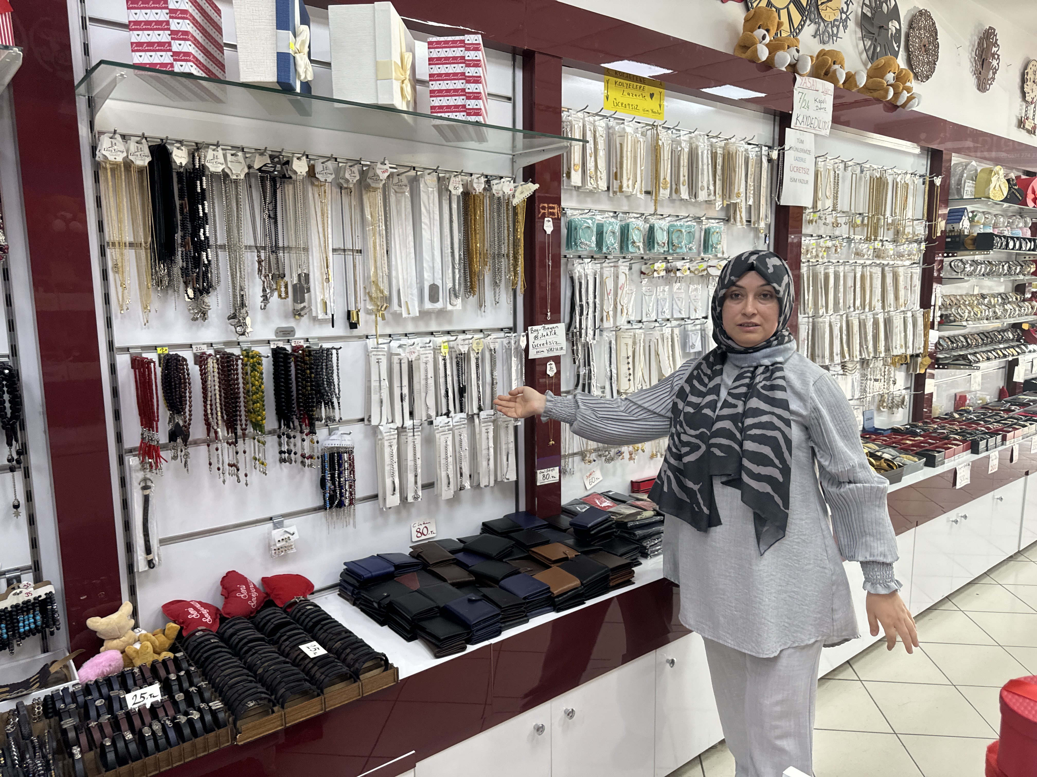 İş Yerinde Ev Hanımlarına İstihdam Sağlamayı Hedefliyor:  Afyonkarahisar'da ev hanımıyken 6 yıl önce KOSGEB desteğiyle iş yeri açtı
