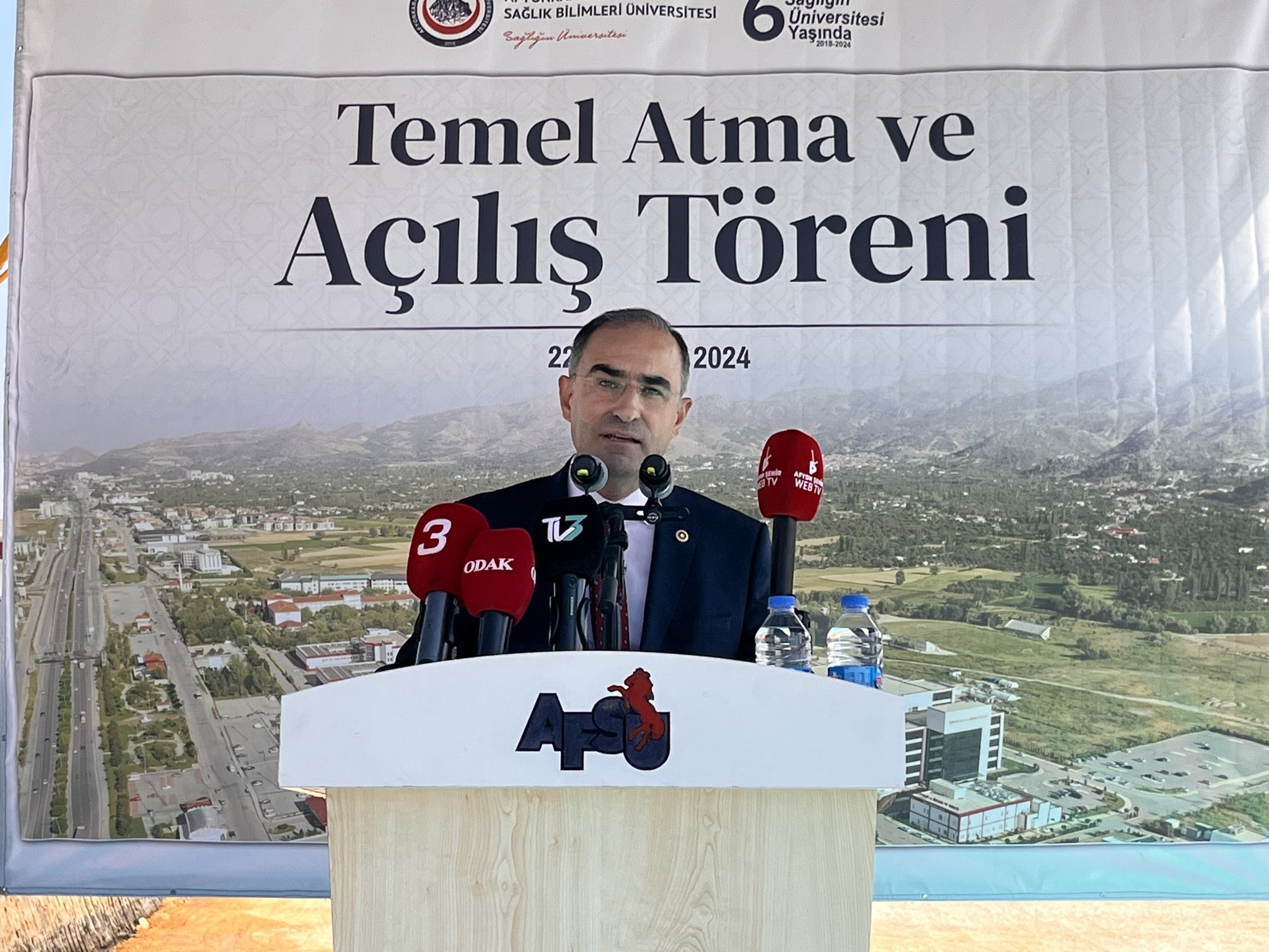 ARSLAN: "BİR SAĞLIK ÇALIŞANI VE MİLETVEKİLİ OLARAK GURUR VERİCİ"