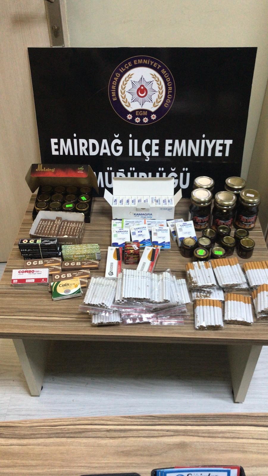 Afyonkarahisar’da 8 Ayrı Adrese Eş Zamanlı Operasyon Düzenlendi!