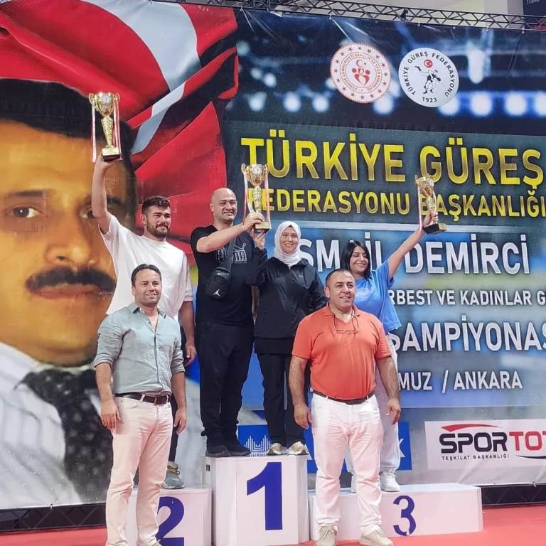 AFYONKARAHİSARLI SPORCULAR'DAN BÜYÜK BAŞARI  