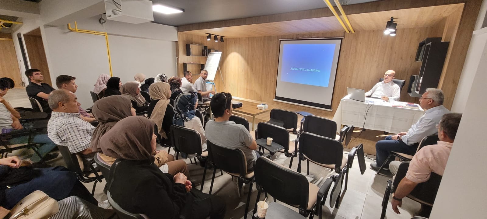 "2024 - 2025 Yeni Dönen Umre Seminerleri Devam Ediyor... "
