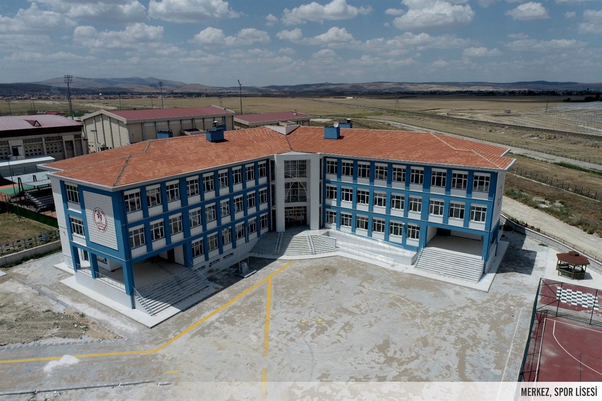 Merkezi Yatırımlar Sürüyor Özel İdare Çalışıyor