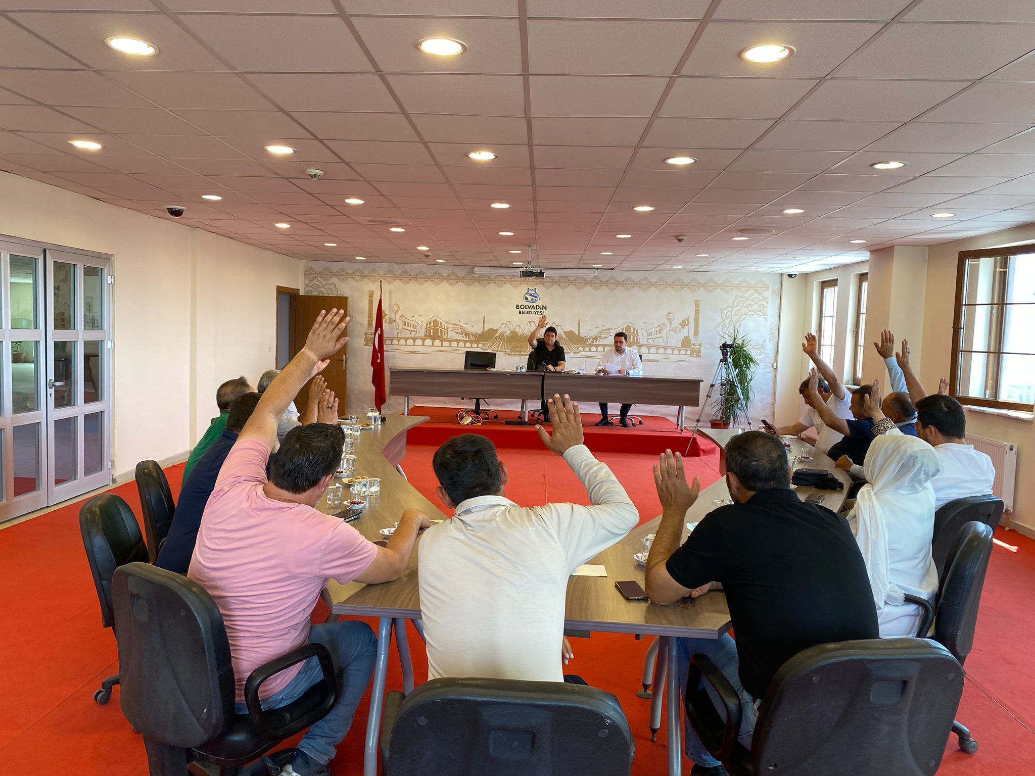 Yıllardır Askıdaydı Başkan Aynacı El Attı