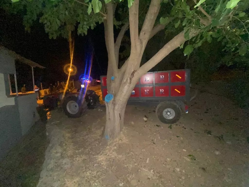 11 YAŞINDAKİ ÇOCUK TRAKTÖRLE DEHŞET SAÇTI: 2 ÇOCUK ÖLDÜ