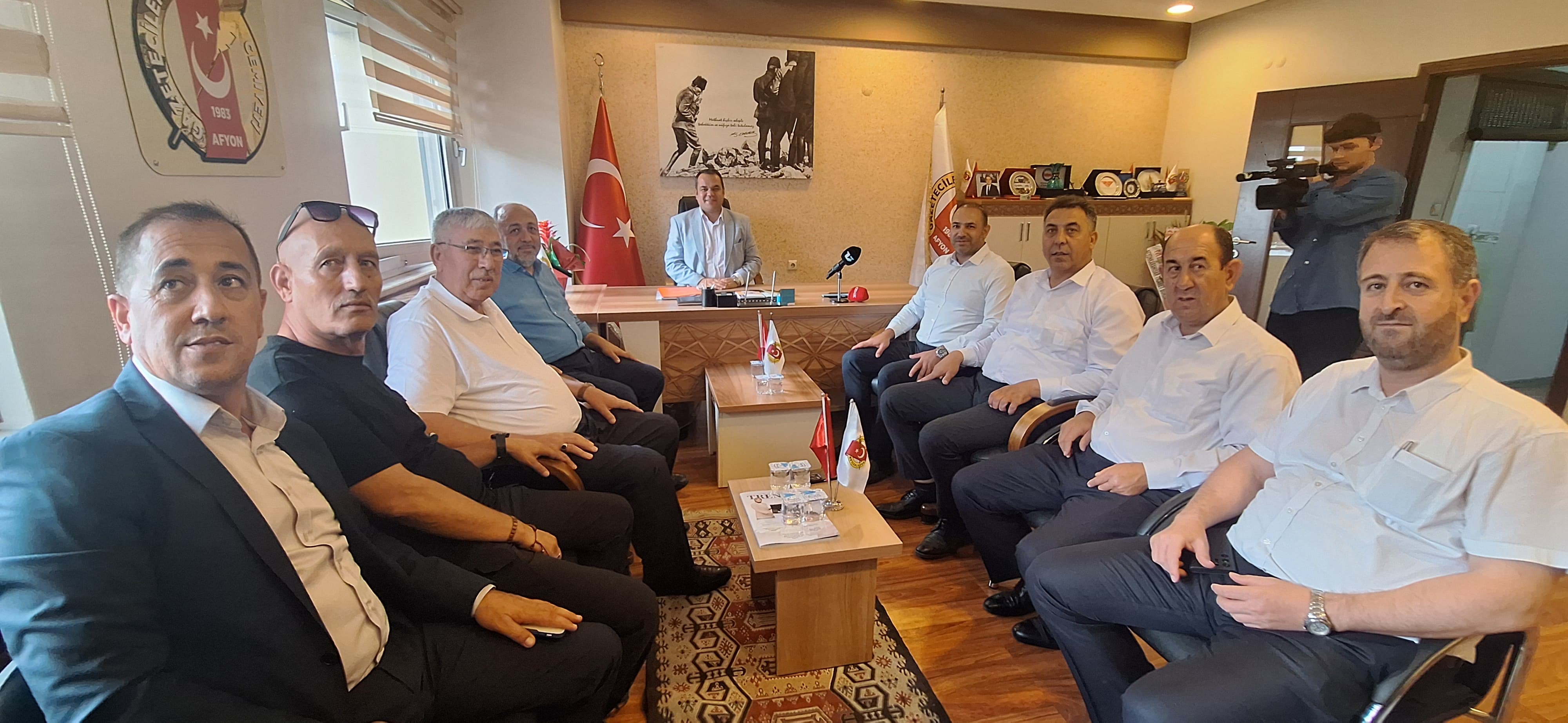 Başkan Eroğlu'ndan AGC'ye Ziyaret "Basın Çiftçinin Sesi Olmaya Devam Ediyor"