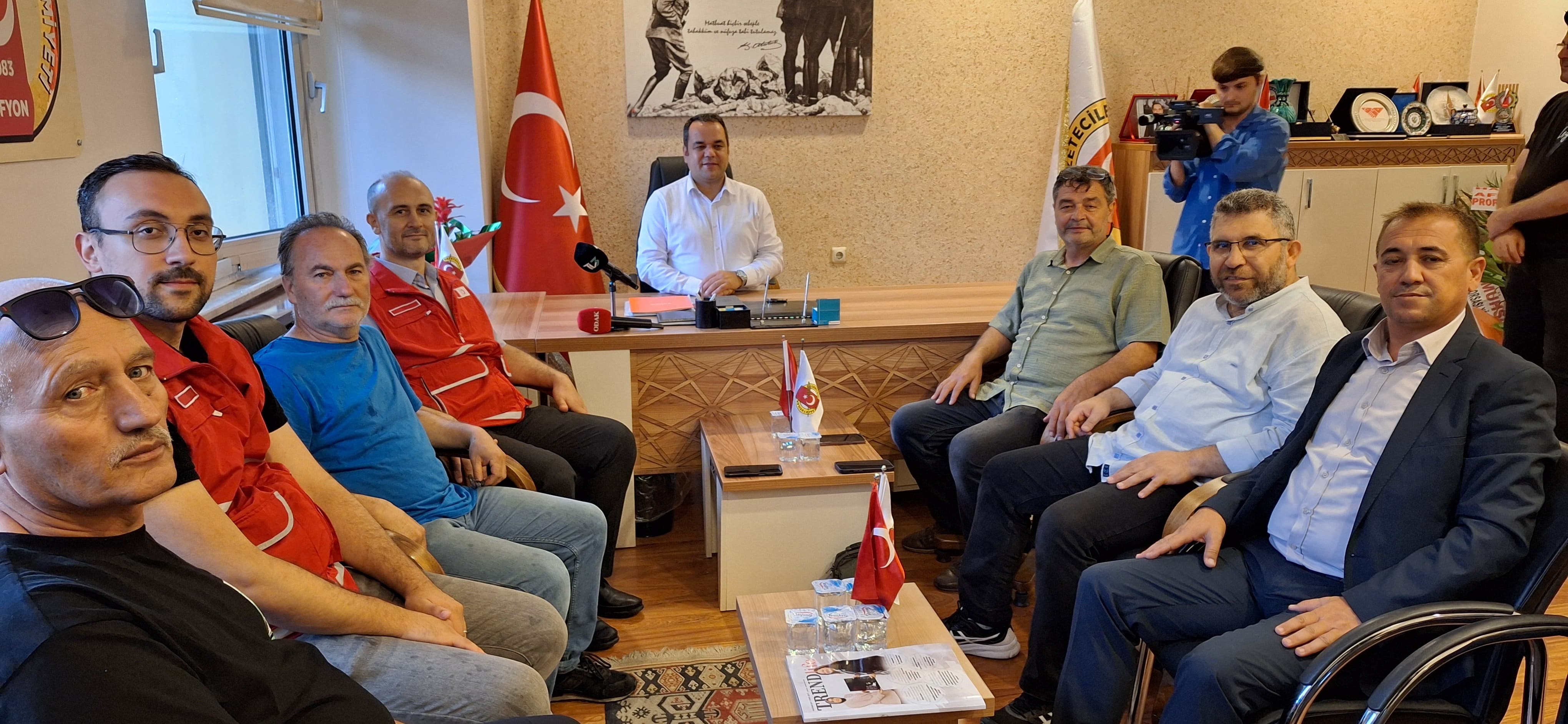Kızılay İl Başkanı Yakın'dan AGC'ye Ziyaret ''Her Bir Bağış Çok Değerli''
