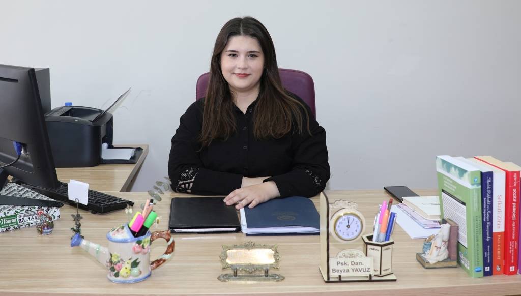 AFSÜ’den Üniversite Tercihi Yapacak Öğrencilere Rehberlik