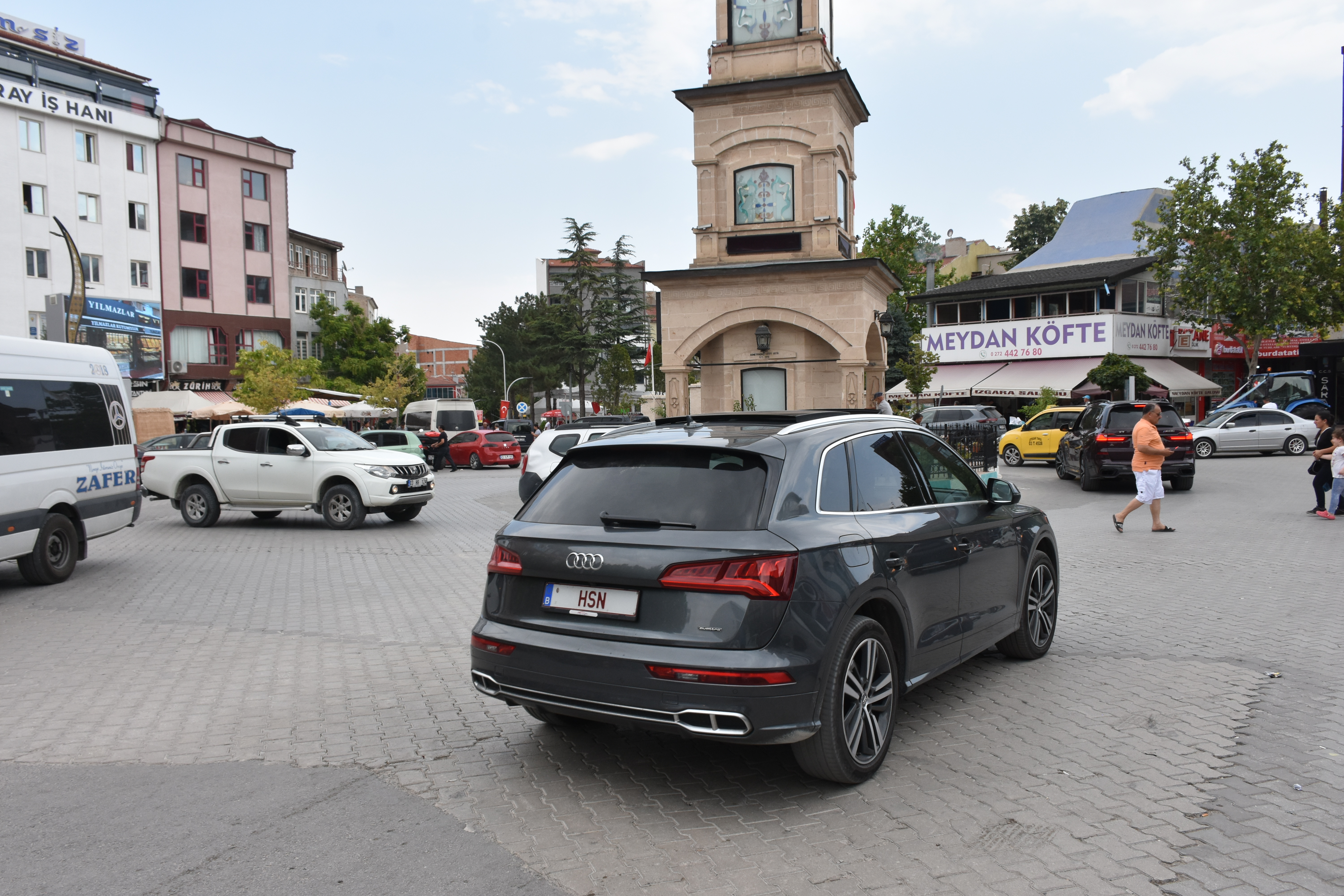 EMİRDAĞLILAR BELÇİKALILARIN DAMAK TADINI DEĞİŞTİRDİ