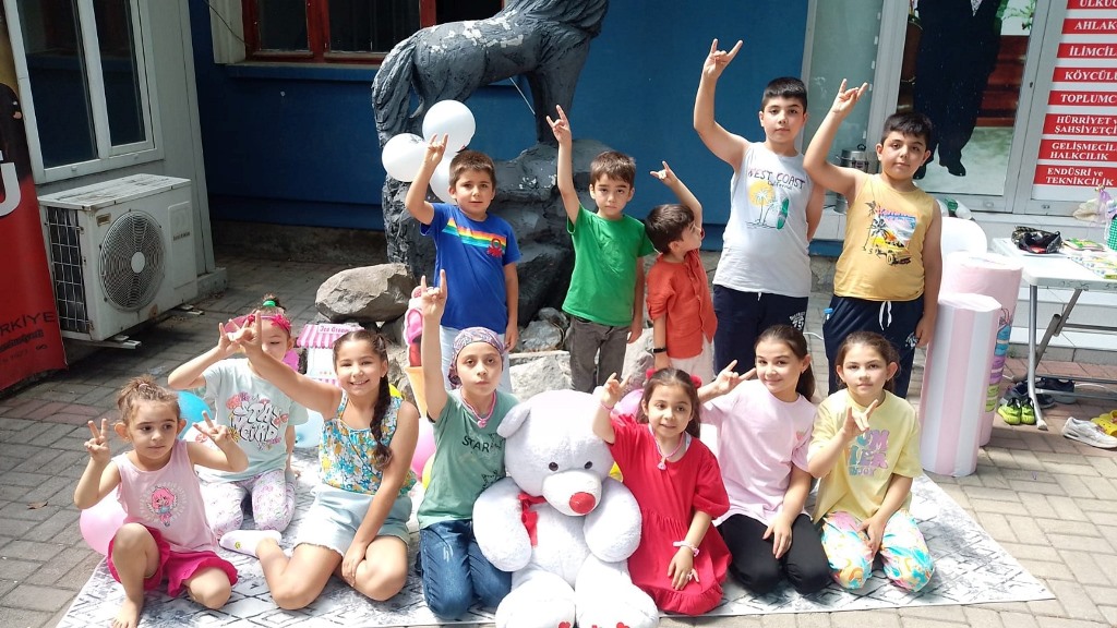 ÜLKÜ OCAKLARI, ÇOCUKLARA ÖZEL ETKİNLİK DÜZENLİYOR