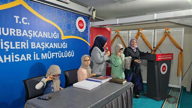 KISA ZAMANDA KUR'AN-I KERİME GEÇTİLER