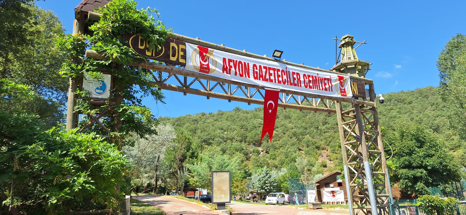 AGC ÇATISI ALTINDAKİ PİKNİK BAŞLADI