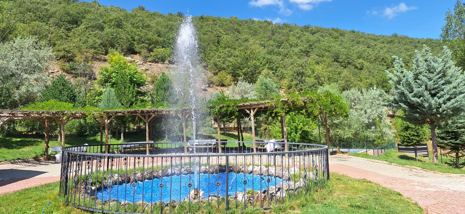 AGC ÇATISI ALTINDAKİ PİKNİK BAŞLADI