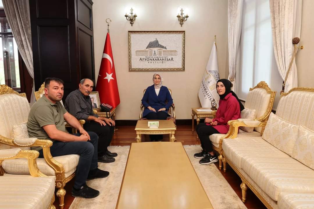 Vali Yiğitbaşı, Ekiz'i makamında kabul etti