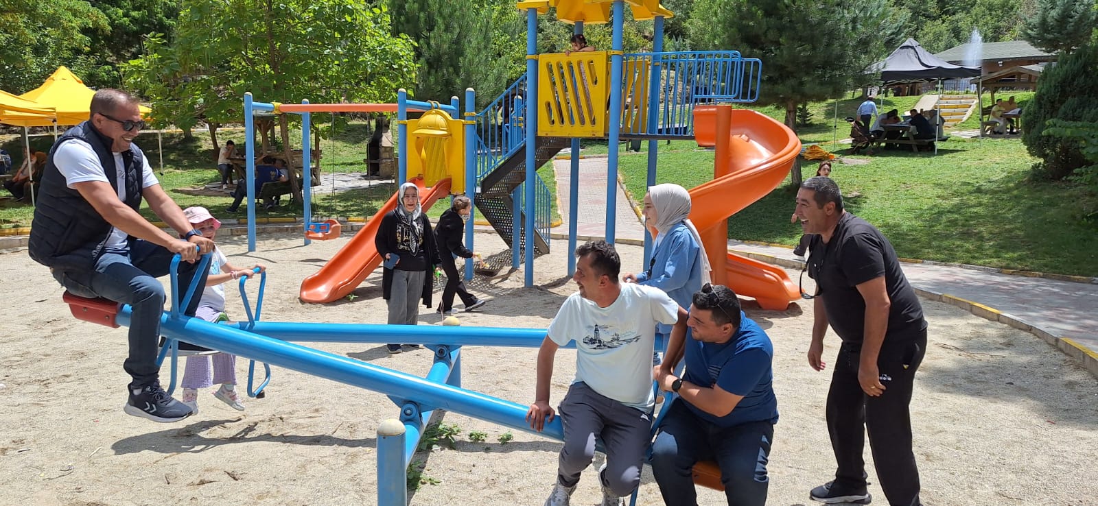 Afyon Gazeteciler Cemiyeti Taşoluk Mesire Alanında Buluştu
