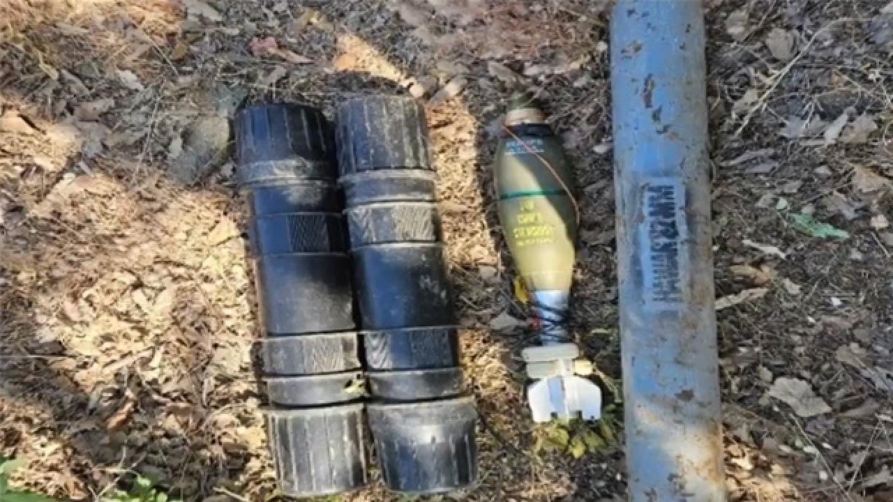 Pençe-Kilit'te çok sayıda silah ve mühimmat ele geçirildi