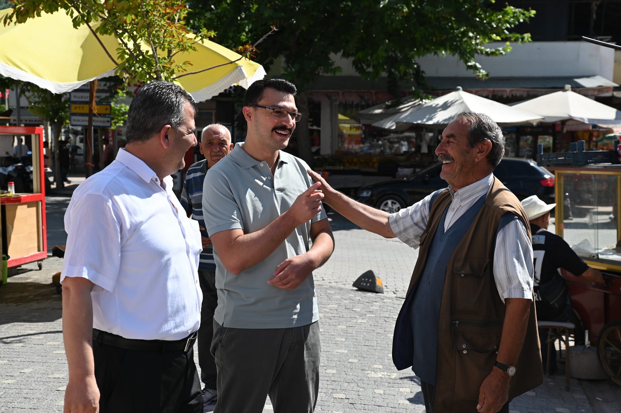 BAŞKAN KOYUNCU’DAN KAYMAKAM AKGÜL’ E JEST