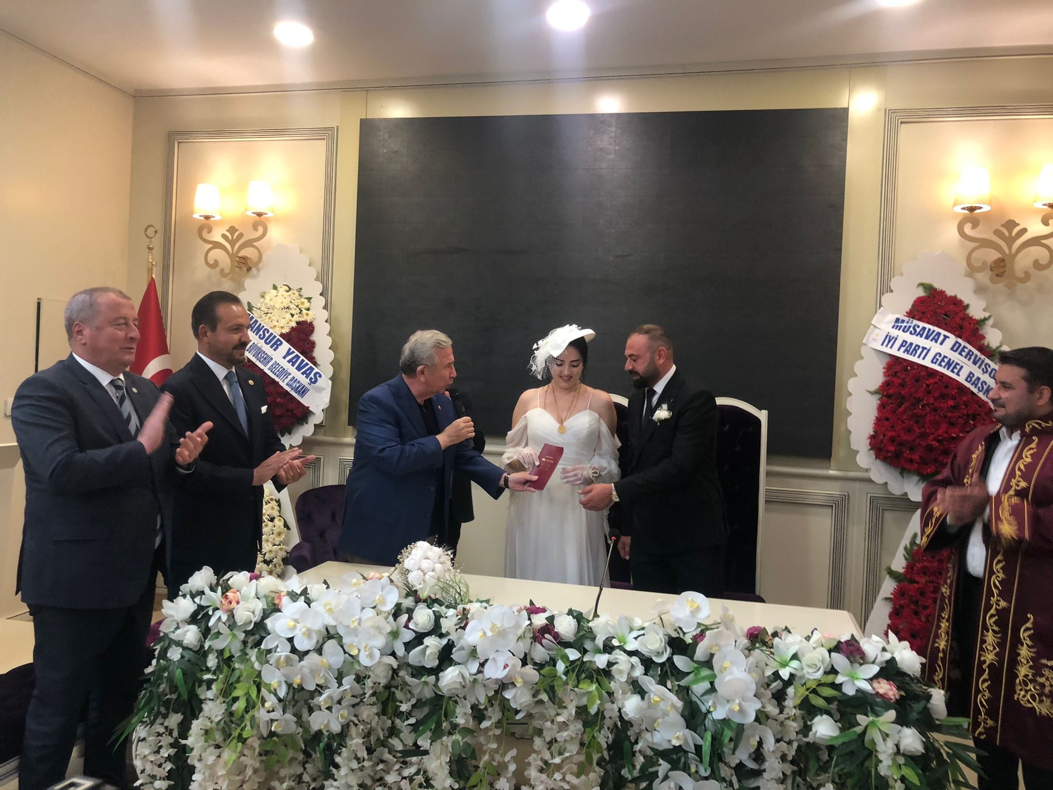İYİ Partili Olgun Mutlu Günlerine Ortak oldu