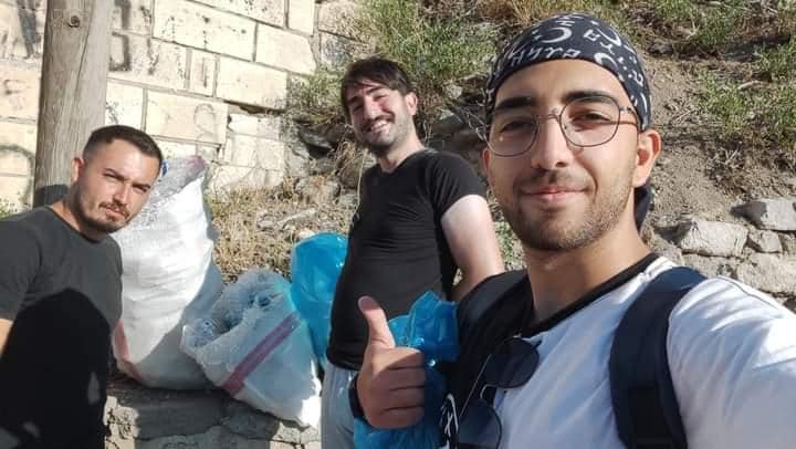 Üç Kafadar Gençten Örnek Davranış