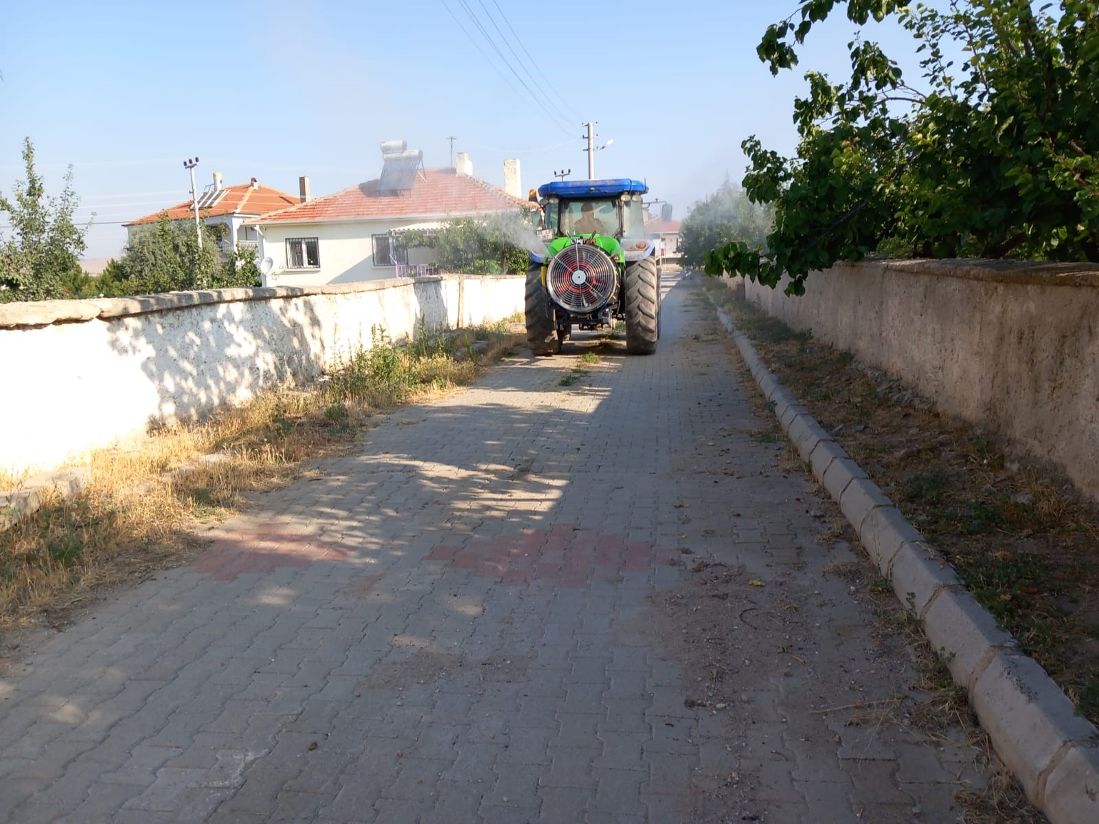 Emirdağ Yarımca Köyü’nde Haşere İlaçlaması Tamamlandı!