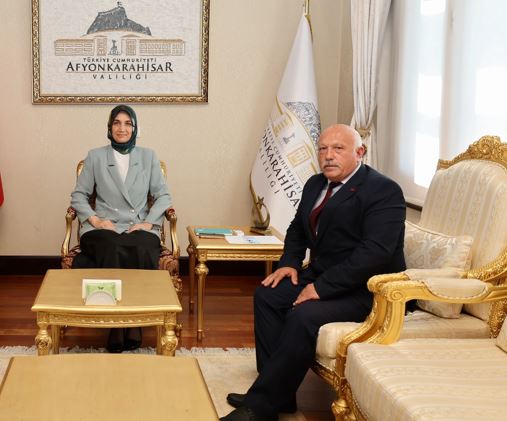 VALİ YİĞİTBAŞI BELEDİYE BAŞKANLARINI KABUL ETTİ
