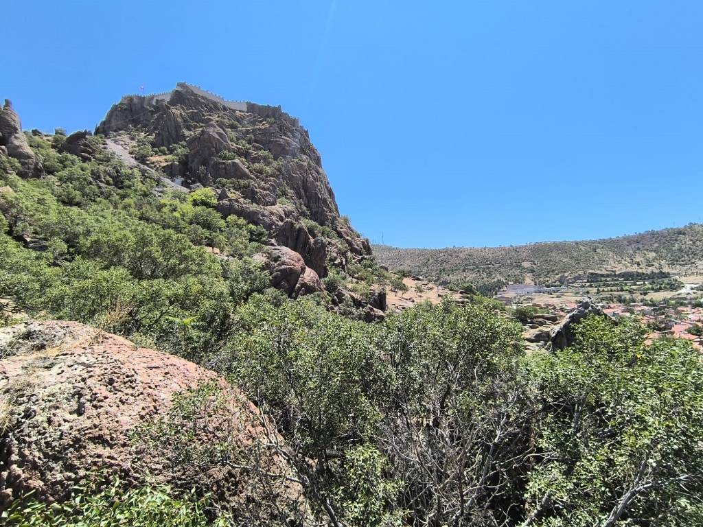 İLK BAKIŞTA HEYELAN OLDUĞU SANILDI