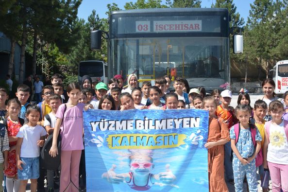 İscehisar’da Yüzme Kurslarına Yoğun İlgi
