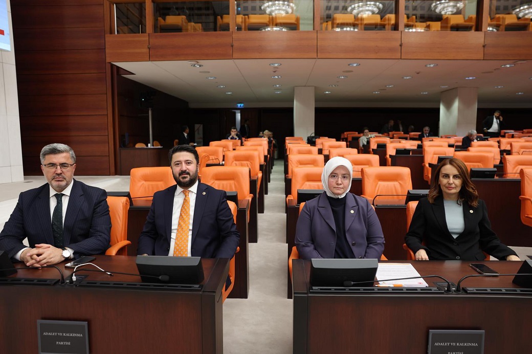 ÖZKAYA 28. DÖNEMİN 2. YASAMA YILI SON OTURUMANA KATILDI