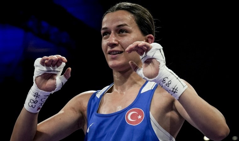 MİLLİ BOKSÖR HATİCE AKBAŞ PARİS 2024'TE ÇEYREK FİNALDE!