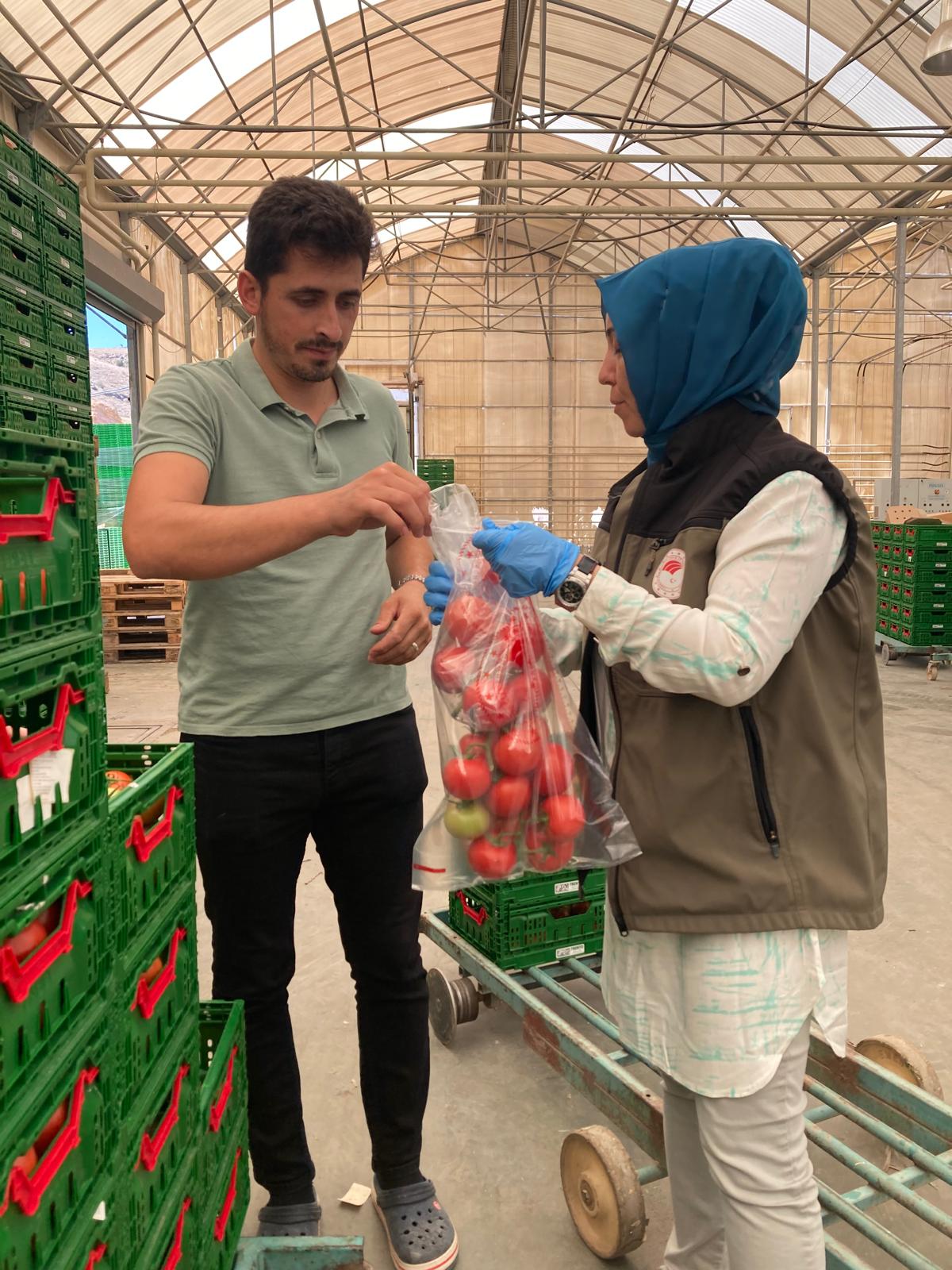İl Tarım Ekipleri Sahada Üreticinin Yanında