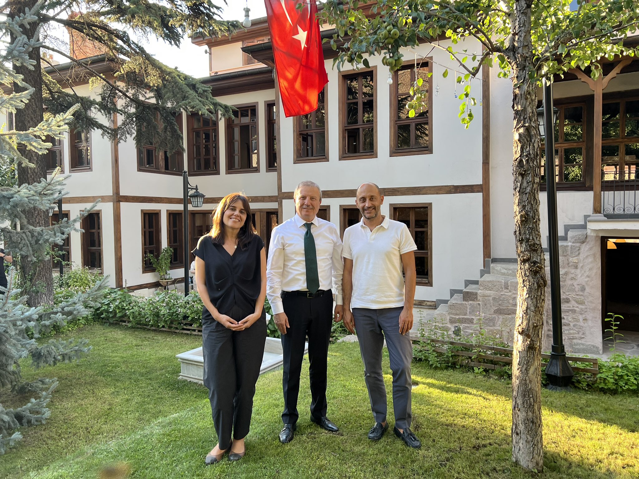 Başarılı Akademisyenlerden Siyasi İsim Koçak’a Ziyaret