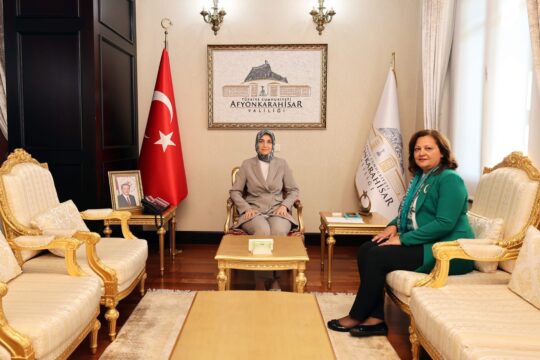 BAŞKAN KÖKSAL VALİ YİĞİTBAŞI'NI ZİYARET ETTİ