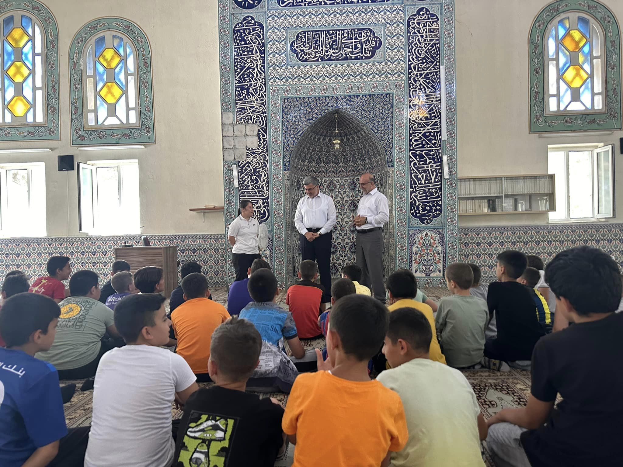 Milletvekili Ali Özkaya'dan Yaz Kuran Kursu Ziyareti