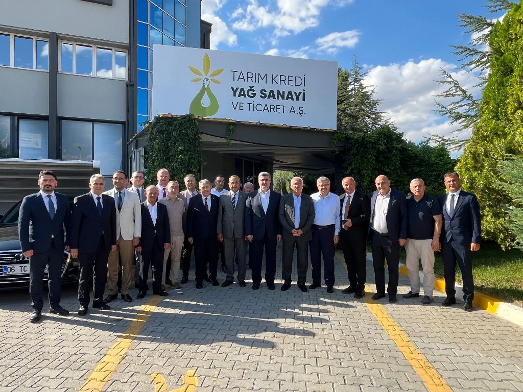 MİLLETVEKİLLERİNDEN TARIM KREDİ YAĞ FABRİKASINDA İNCELEME