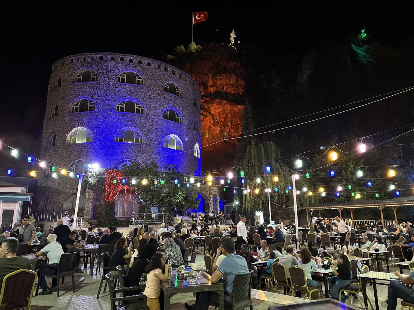 Suçıkan Park Tesisleri'nde 3. Canlı Müzik Gecesi