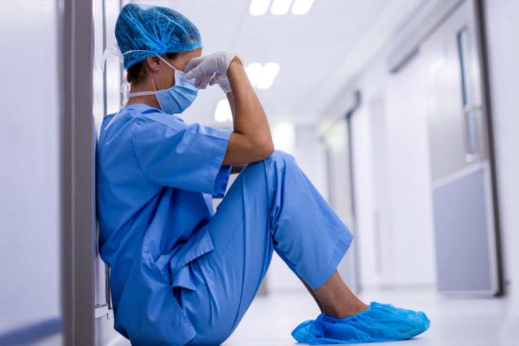 "BİR GÜN AMELİYATINIZI YAPACAK DOKTOR BULAMAYACAKSINIZ"