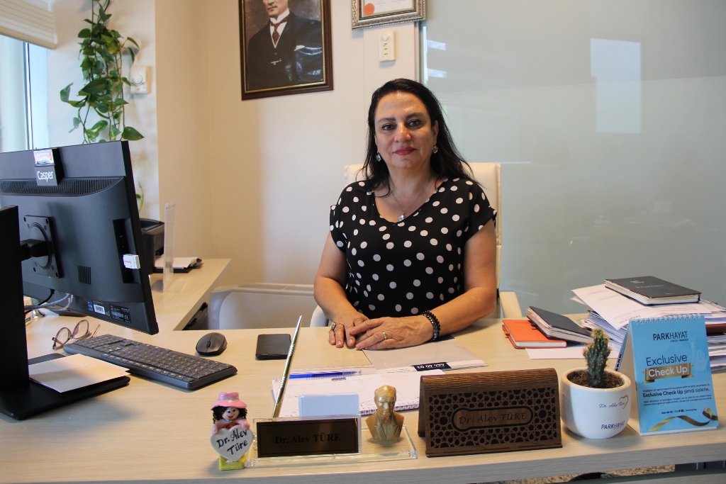 "BİR GÜN AMELİYATINIZI YAPACAK DOKTOR BULAMAYACAKSINIZ"