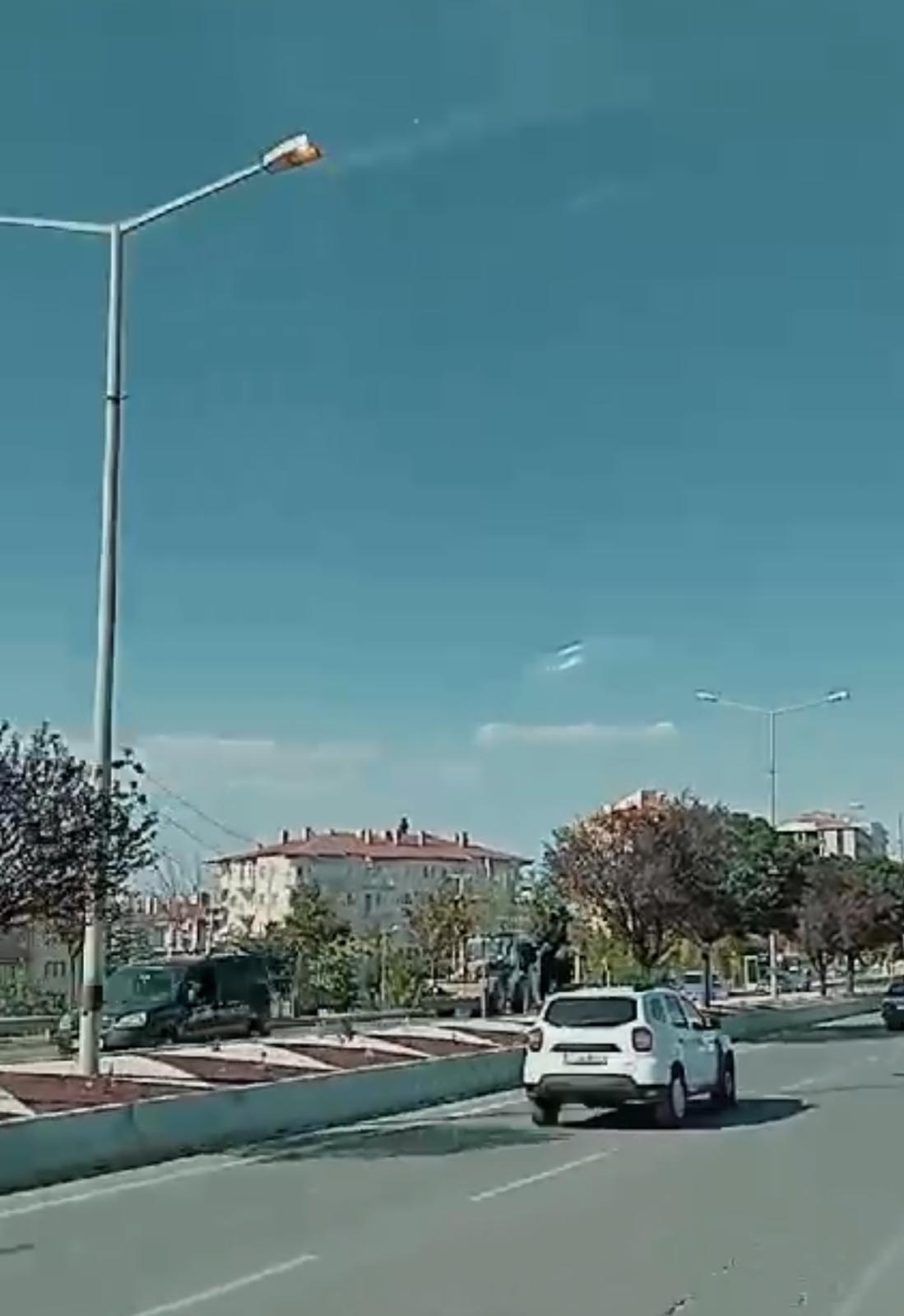 Haberimize Duyarsız Kalınmadı OEDAŞ Müdürü Demir ve Ekibi Sorunu Yerinde Çözdü
