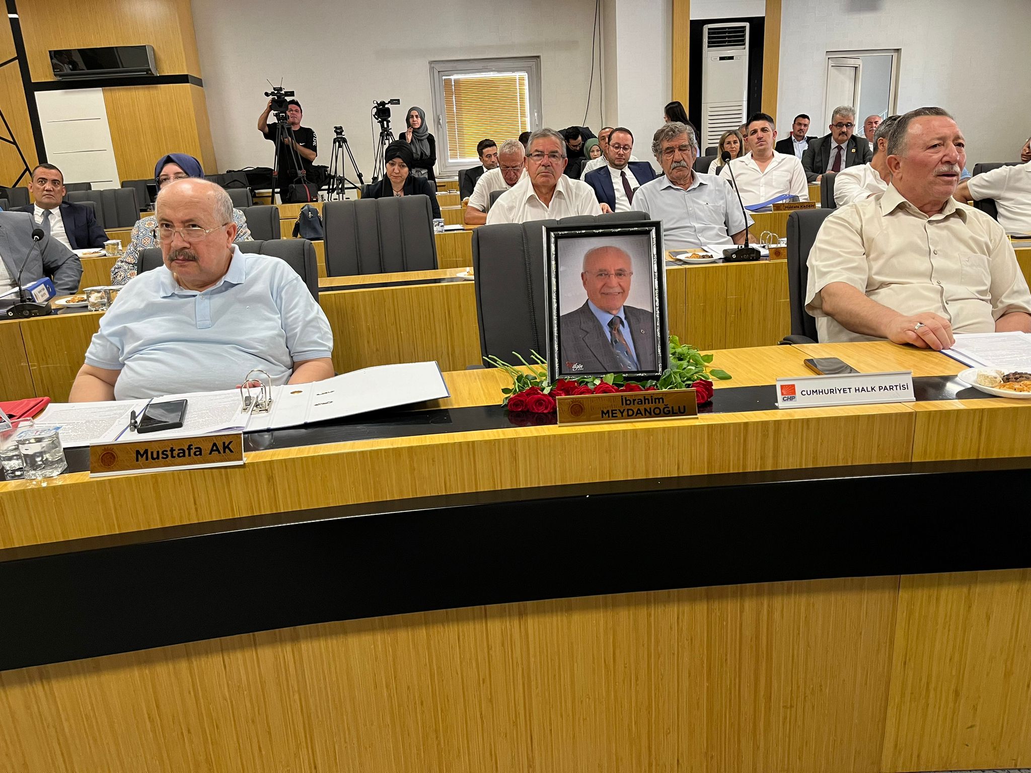 İbrahim Meydanoğlu Mecliste Anıldı Ağustos Ayı Meclis Toplantısı Başladı