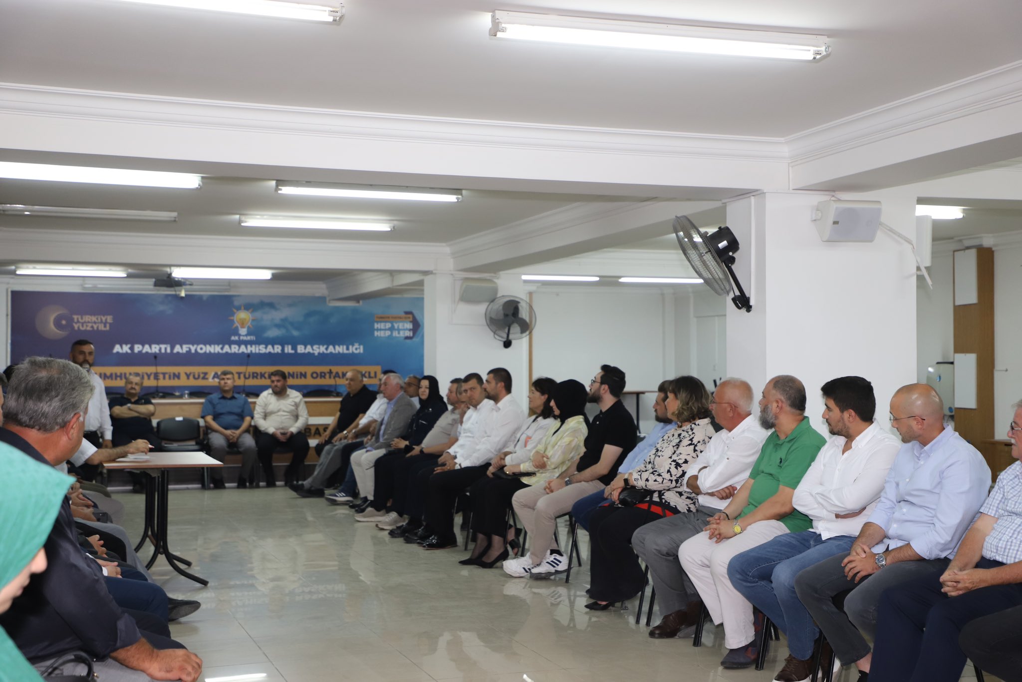 AK Parti İl Başkanlığı Yeni Yönetim Kurulu İle İlk Toplantısını Gerçekleştirdi