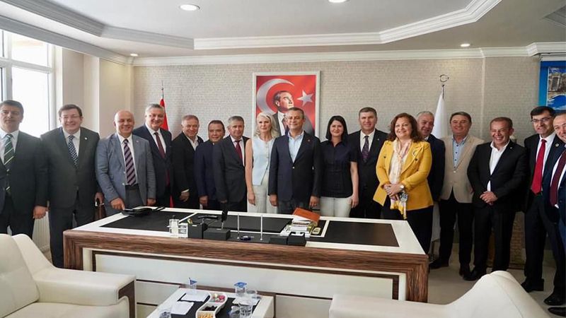 BAŞKAN KÖKSAL BELEDİYE BAŞKANLARI TOPLANTISINA KATILDI
