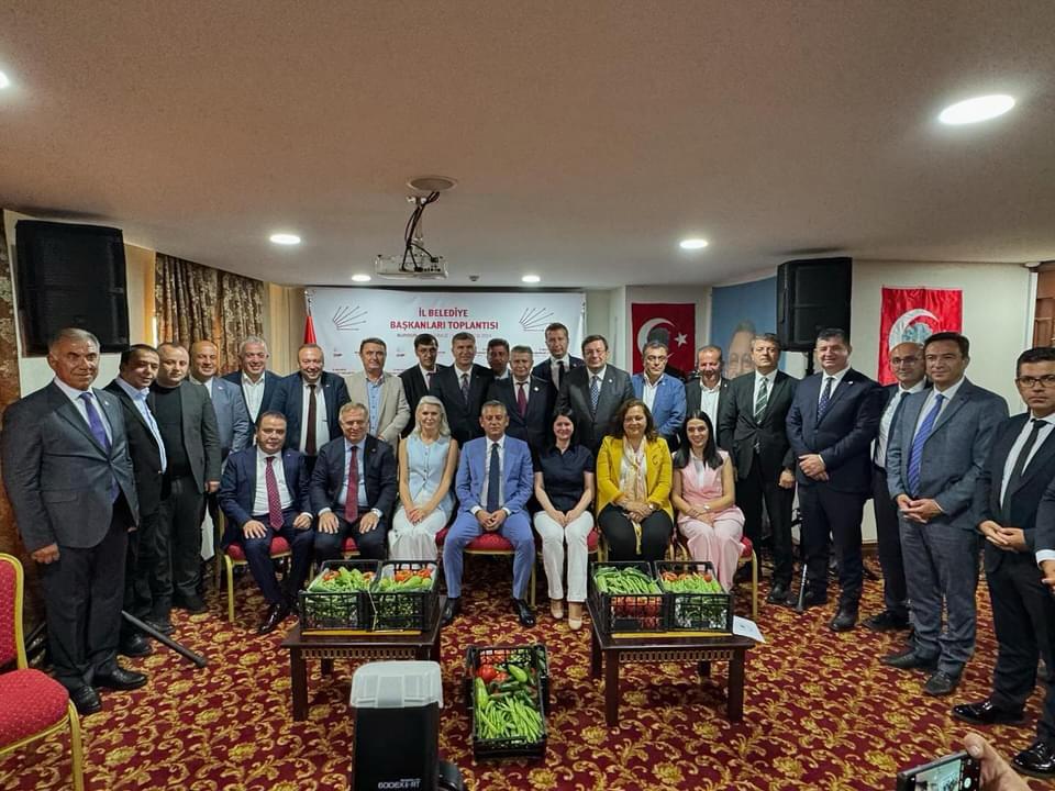 BAŞKAN KÖKSAL BELEDİYE BAŞKANLARI TOPLANTISINA KATILDI