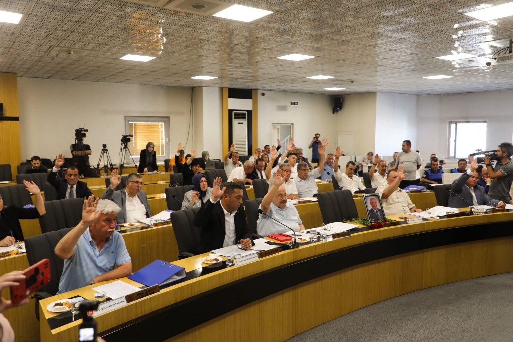 AFYONKARAHİSAR'DA TOPLU TAŞIMA ÜCRETLERİNE ZAM