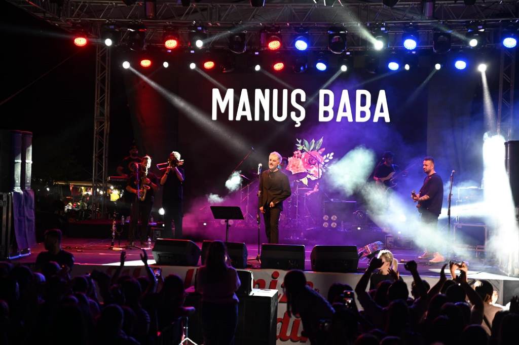 EMİRDAĞ'DA MANUŞ BABA RÜZGÂRI ESTİ
