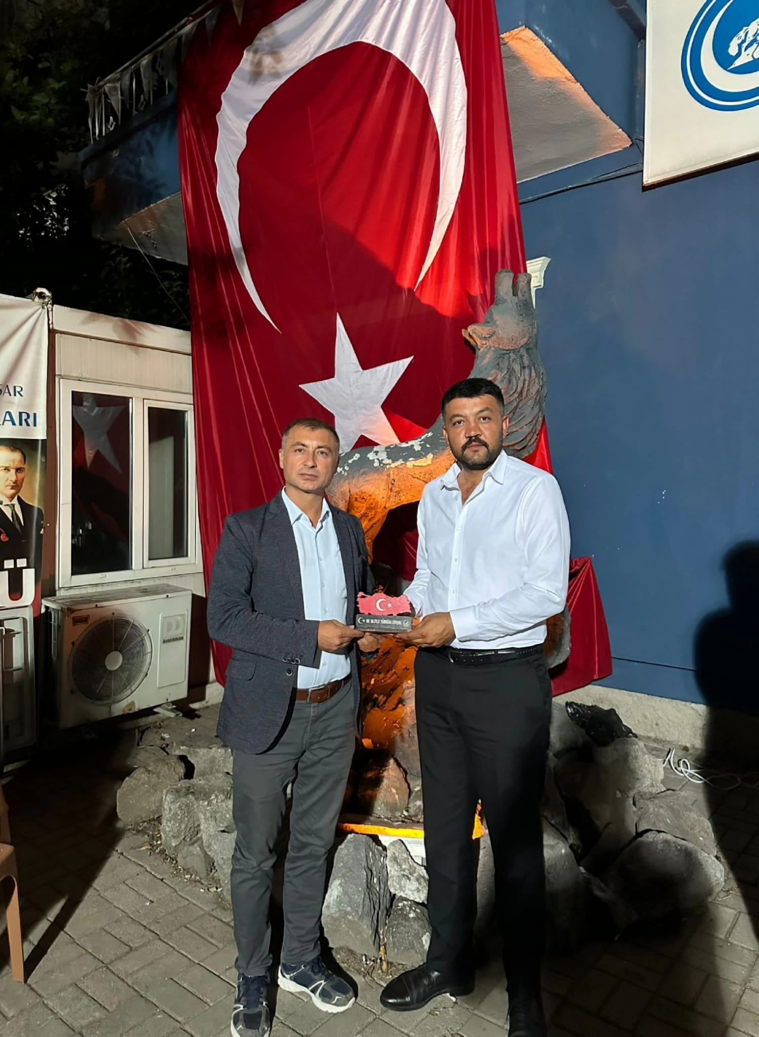 Bolvadin Ülkü Ocakları'ndan Afyon Ülkü Ocakları'na Ziyaret