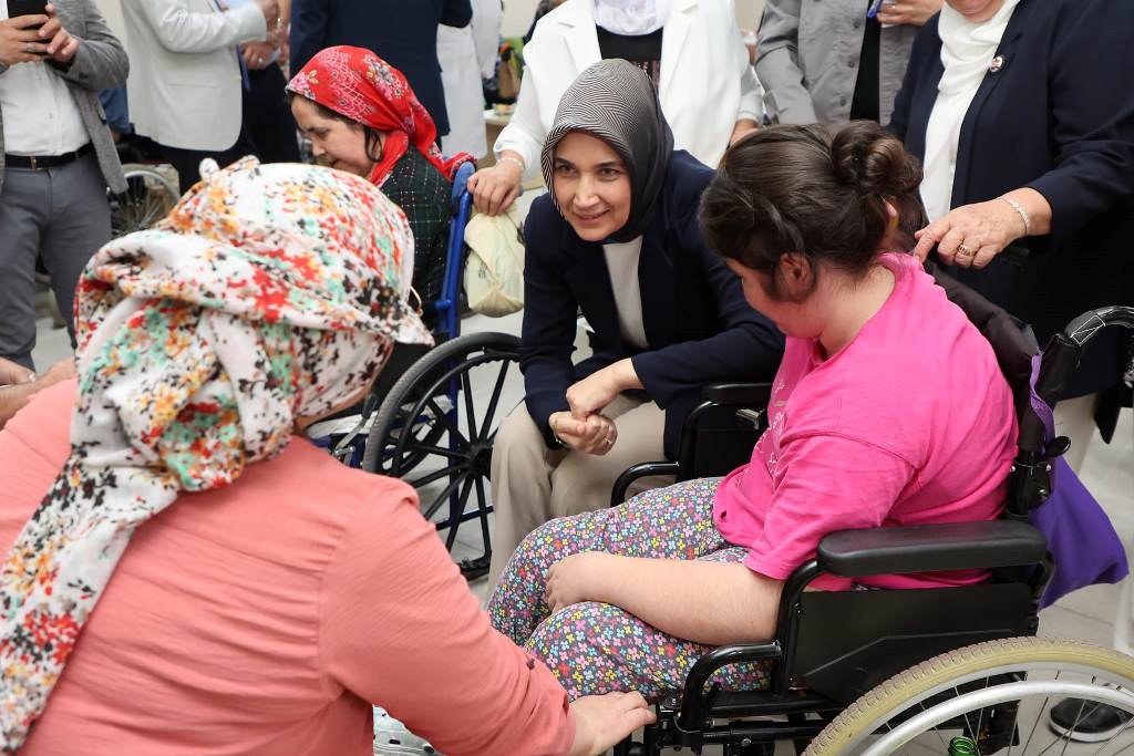 "İNSANLARIN EN BÜYÜK ZENGİNLİĞİ SAĞLIK"