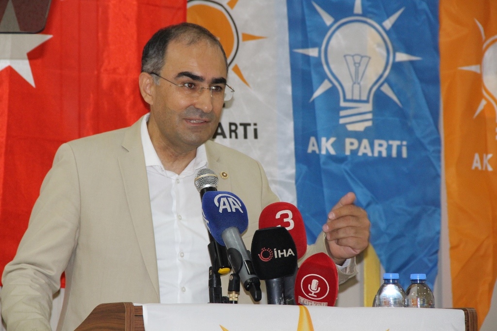 AK Partili Arslan ''Yeni Yönetimi Kutlarım''