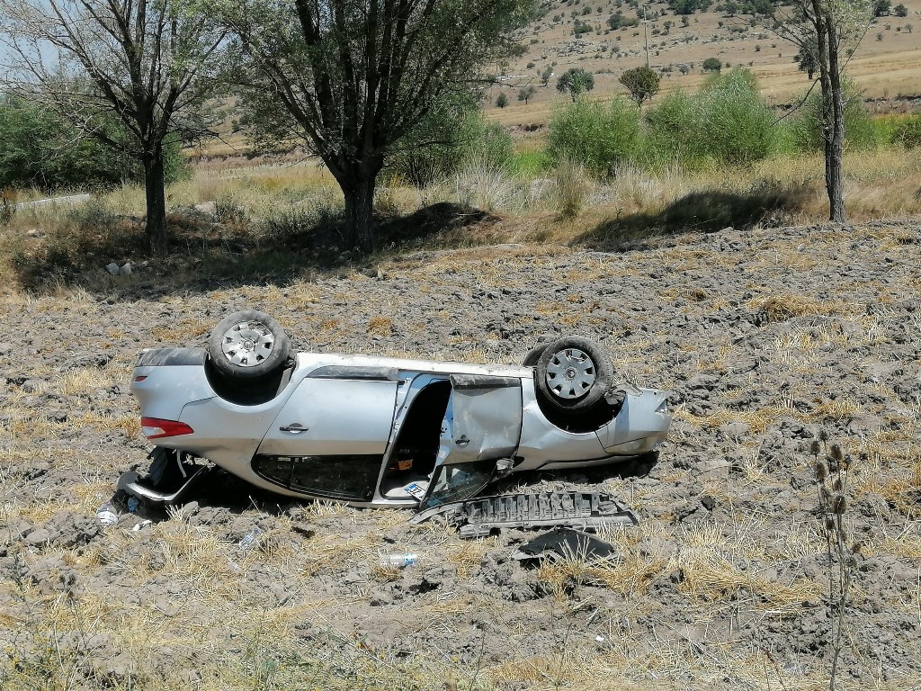 SANDIKLI İLÇESİ ÇİĞİLTEPE KÖYÜ YAKINLARINDA KAZA!
