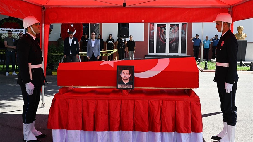 Polis Memuru Kuzkun Toprağa Verildi